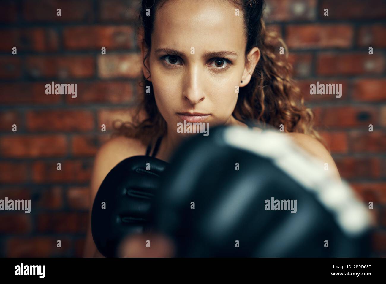 Kick boxer hi-res stock photography and images