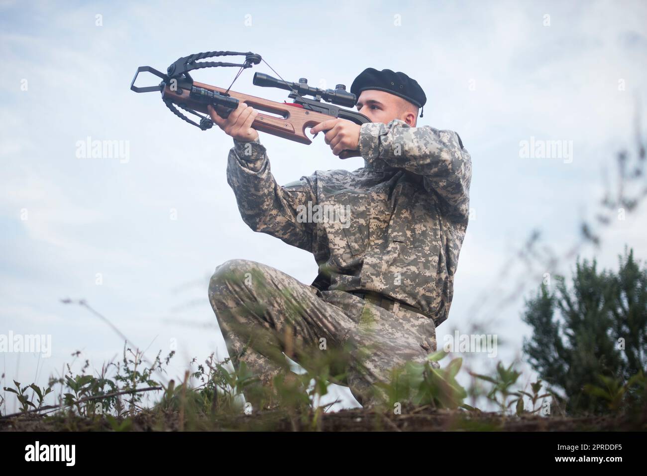 Crossbow aim sky hi-res stock photography and images - Alamy