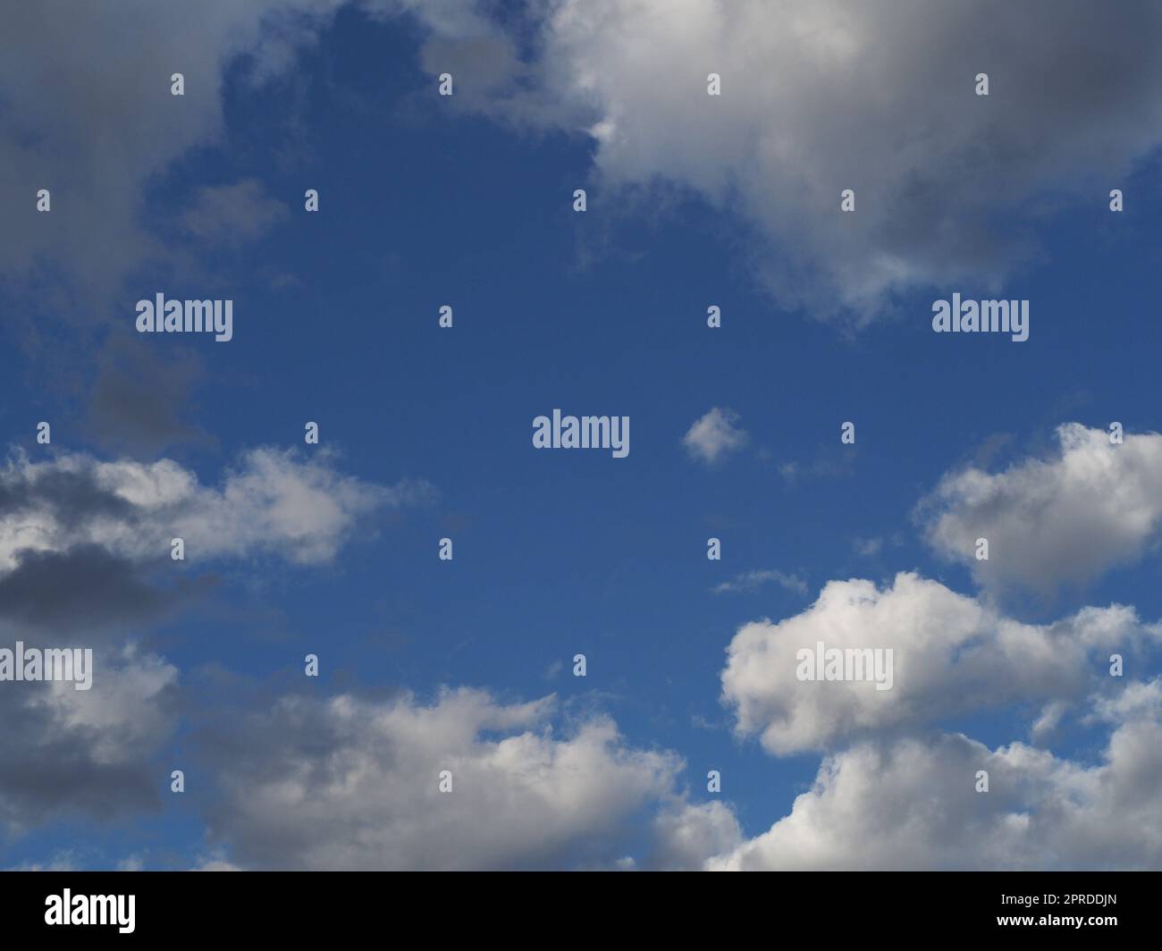 cloudy blue sky background Stock Photo - Alamy