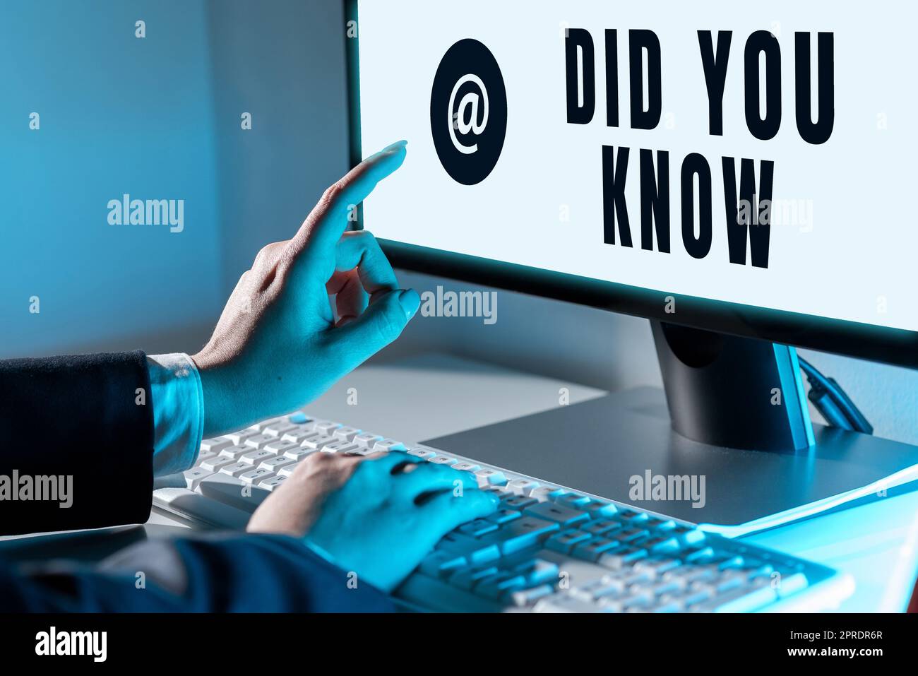 Sign displaying Did You Know. Business showcase Knowing the next move Thinking Trivia Brainstorming Wondering Woman Typing Updates On Lap Top And Pointing New Ideas With One Finger. Stock Photo
