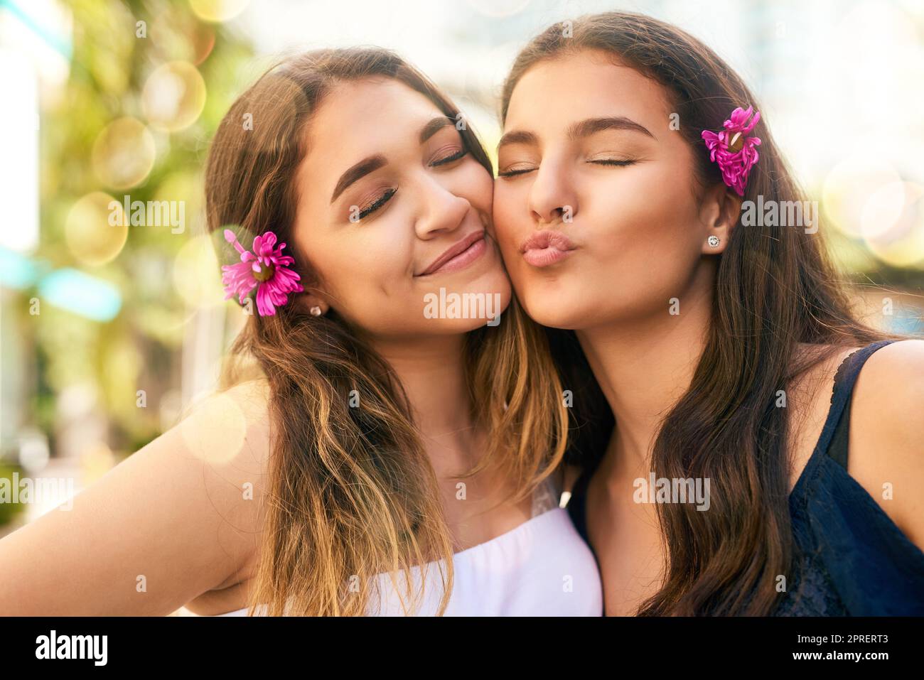 I can always be myself with my best friend. two female best friends spending the day in the city. Stock Photo