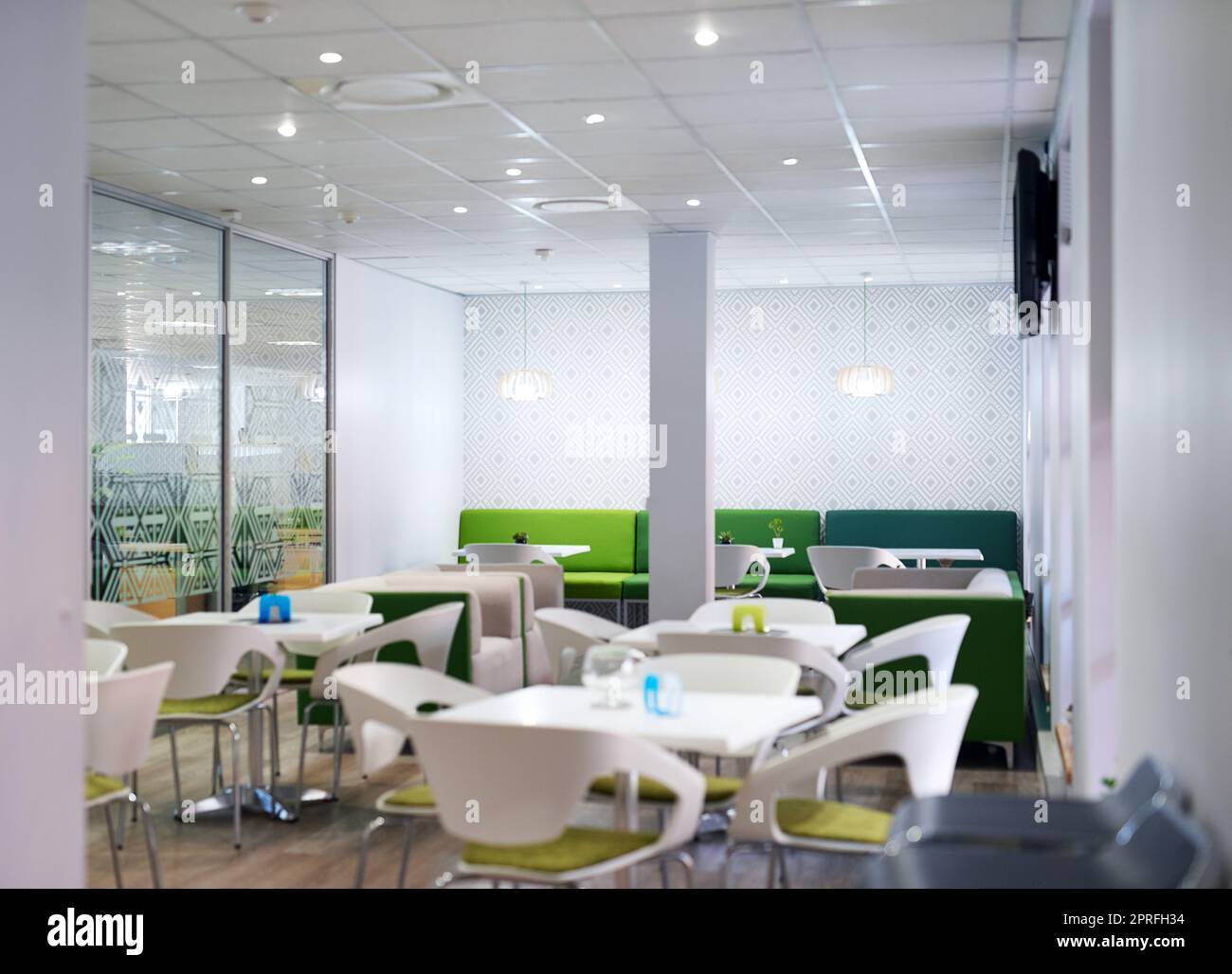 Empty office space hi-res stock photography and images - Alamy