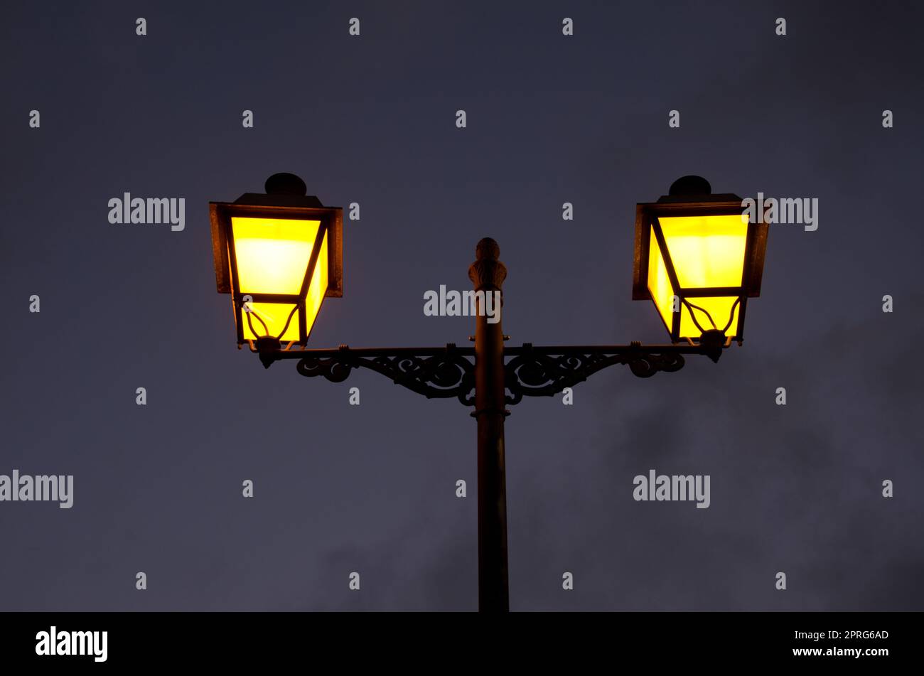 Lit street lamps hi-res stock photography and images - Alamy