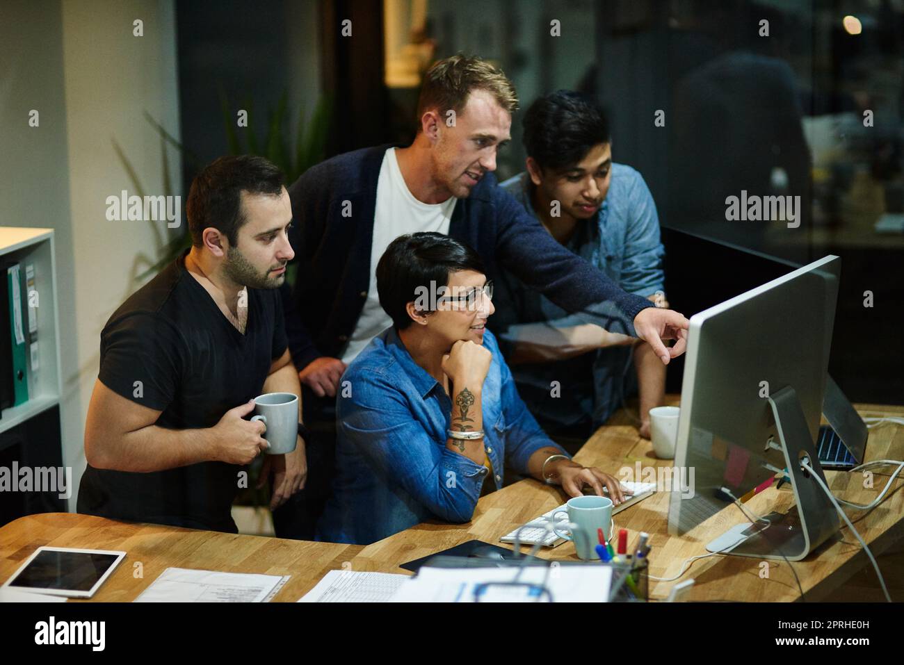 Office explaining hi-res stock photography and images - Alamy
