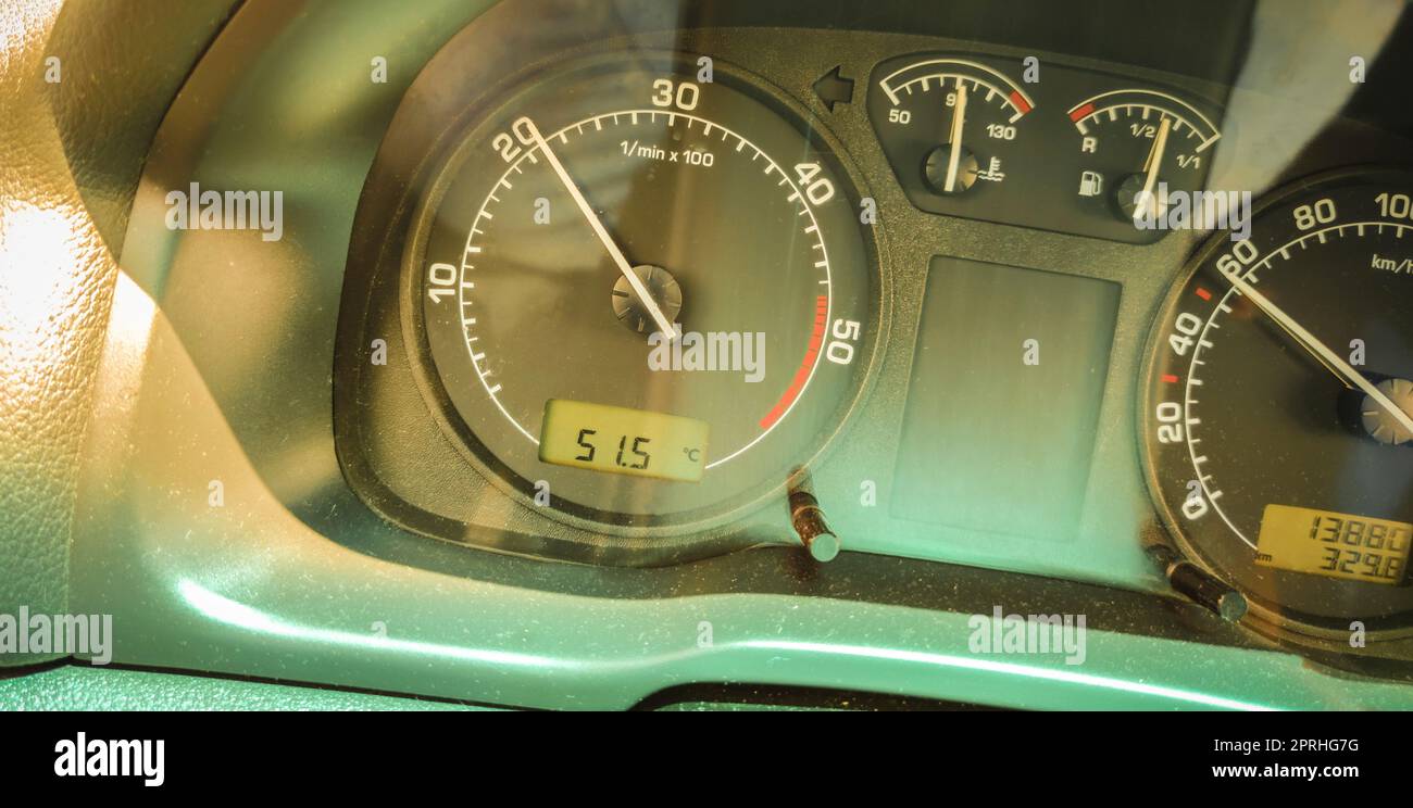 Temperature displays hi-res stock photography and images - Alamy