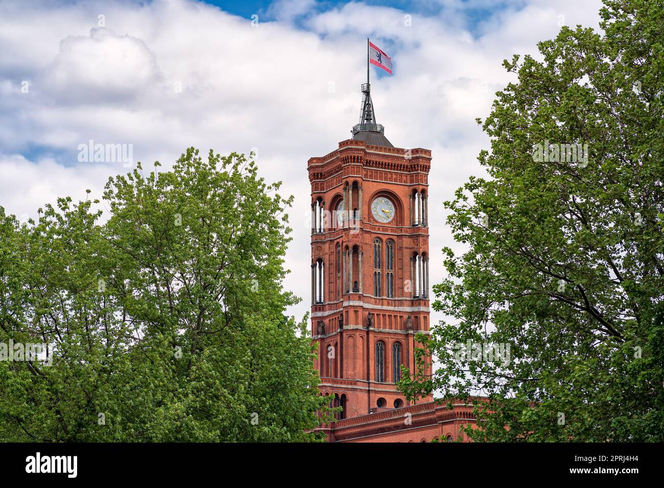 Tower and clock of rotes rathaus hi-res stock photography and images ...