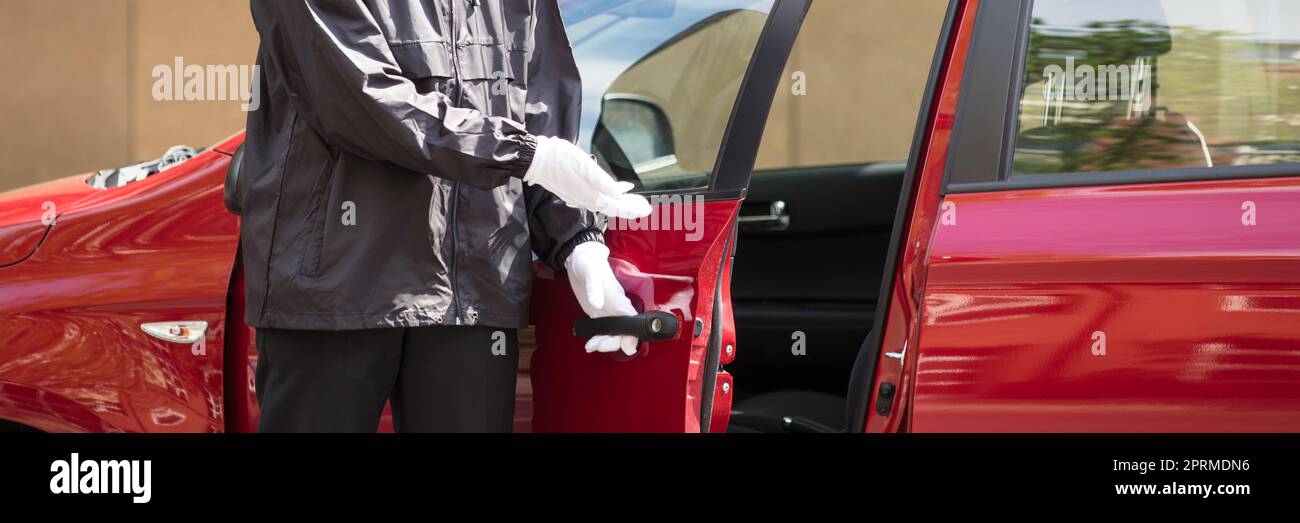 Valet Car Parking Man With Open Door Stock Photo Alamy
