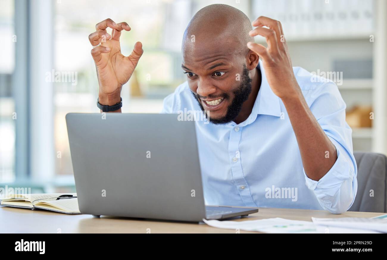 Laptop error, angry black man and internet stress, problem and 404 cyber scam. Business person, mad and frustrated for computer virus, online phishing and data glitch fail with web technology mistake Stock Photo