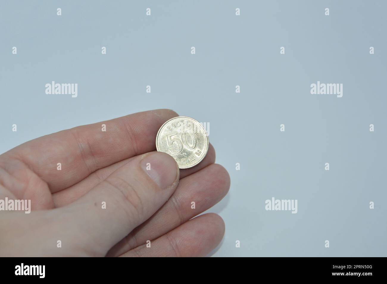 Korean won hi-res stock photography and images - Alamy, image size:1300x954