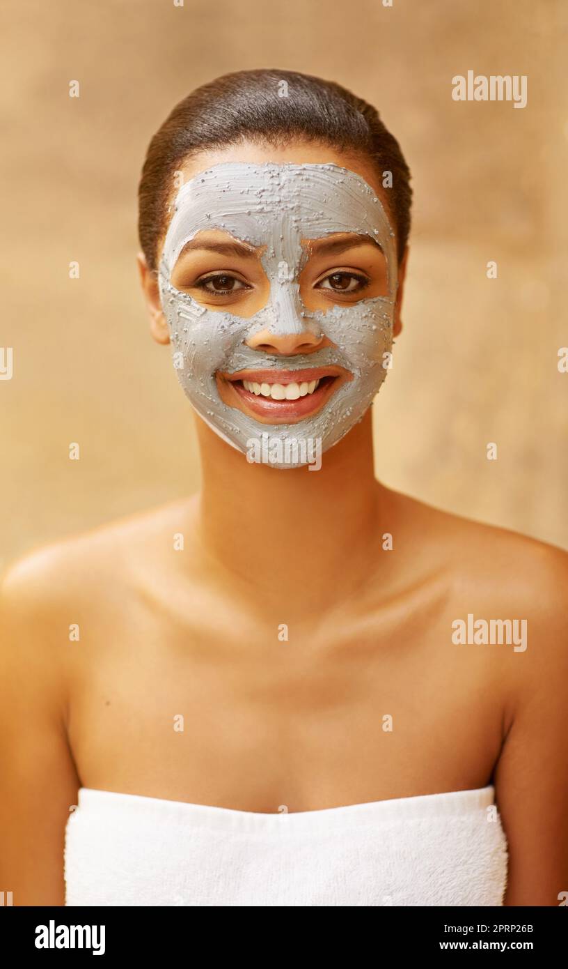 Perfect skin starts here. a young woman enjoying a skincare treatment at the spa. Stock Photo