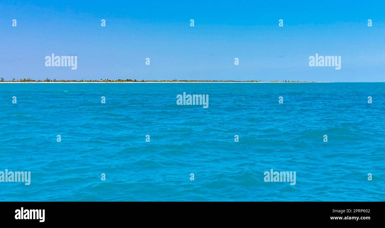 Island boat trip hi-res stock photography and images - Page 6 - Alamy