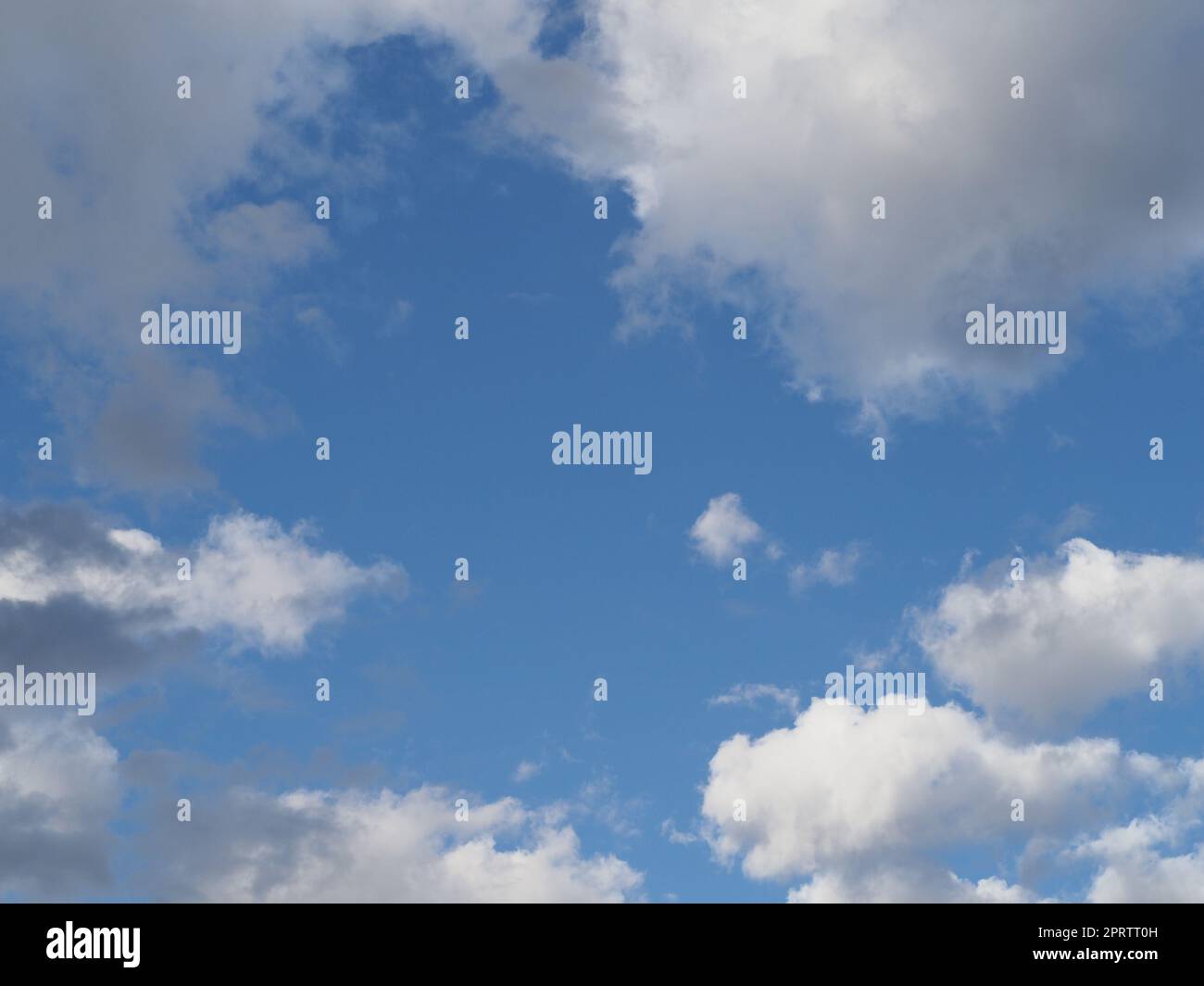 cloudy blue sky background Stock Photo - Alamy