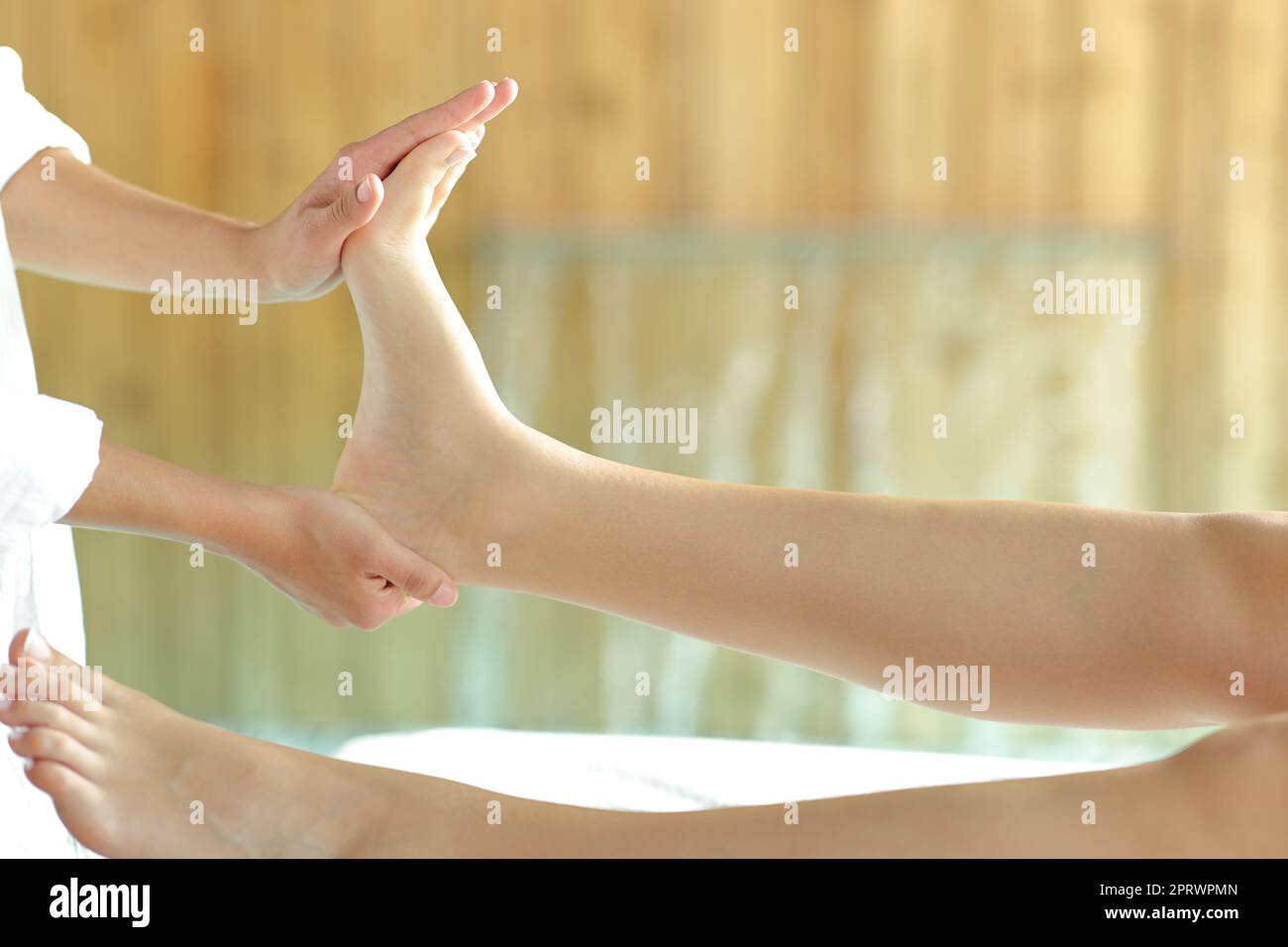 Woman legs receiving a reflexotherapy massage Stock Photo Alamy