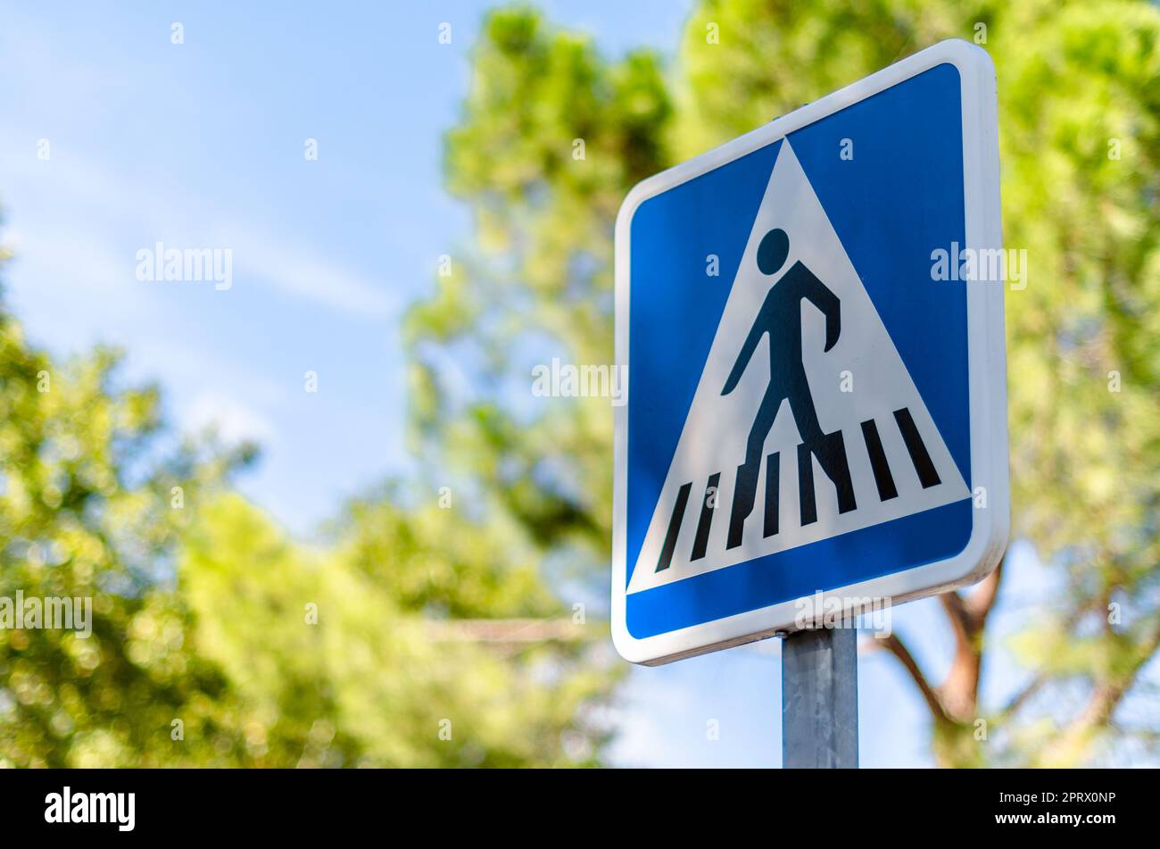 Pedestrian crossing sign Stock Photo Alamy