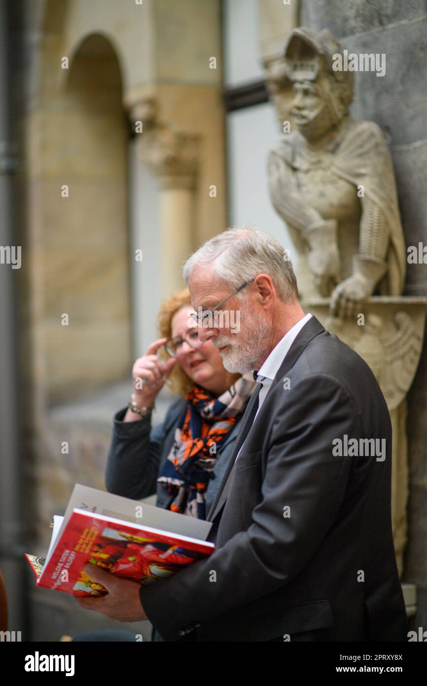Klaus Rulker 27 April 2023, Saxony-Anhalt, Magdeburg: Rainer Robra (r, CDU ...