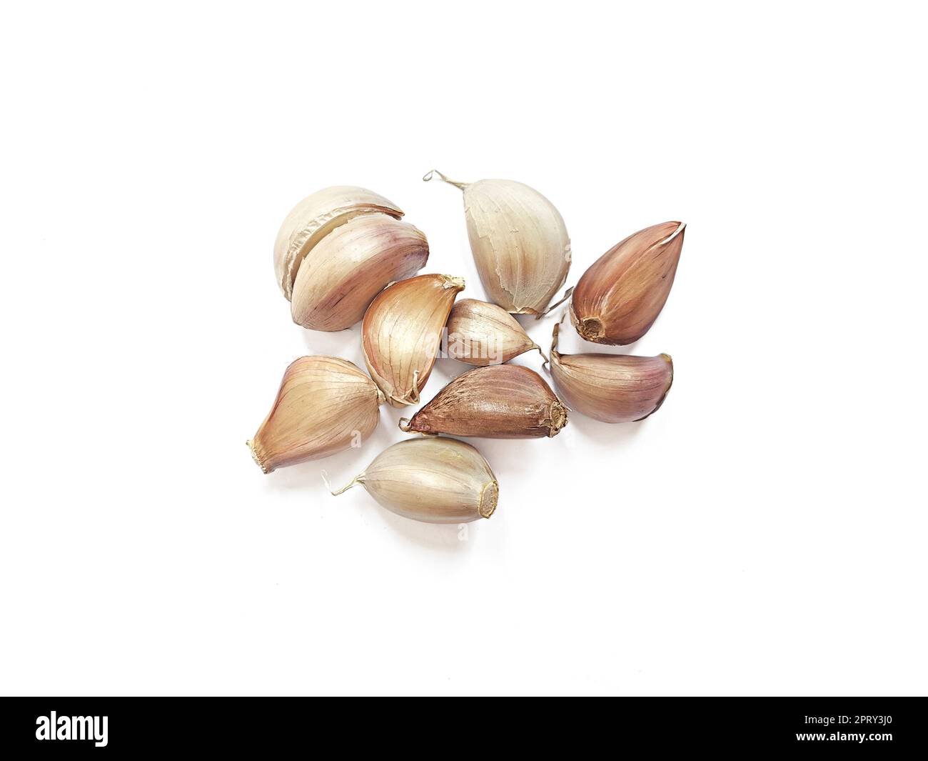 garlic cloves isolated on white background Stock Photo - Alamy