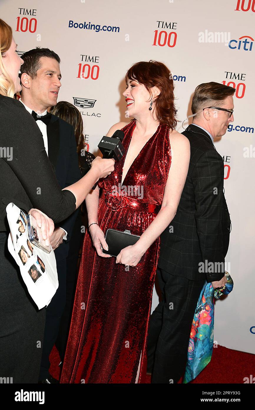 Molly Ringwald And Panio Gianopoulos