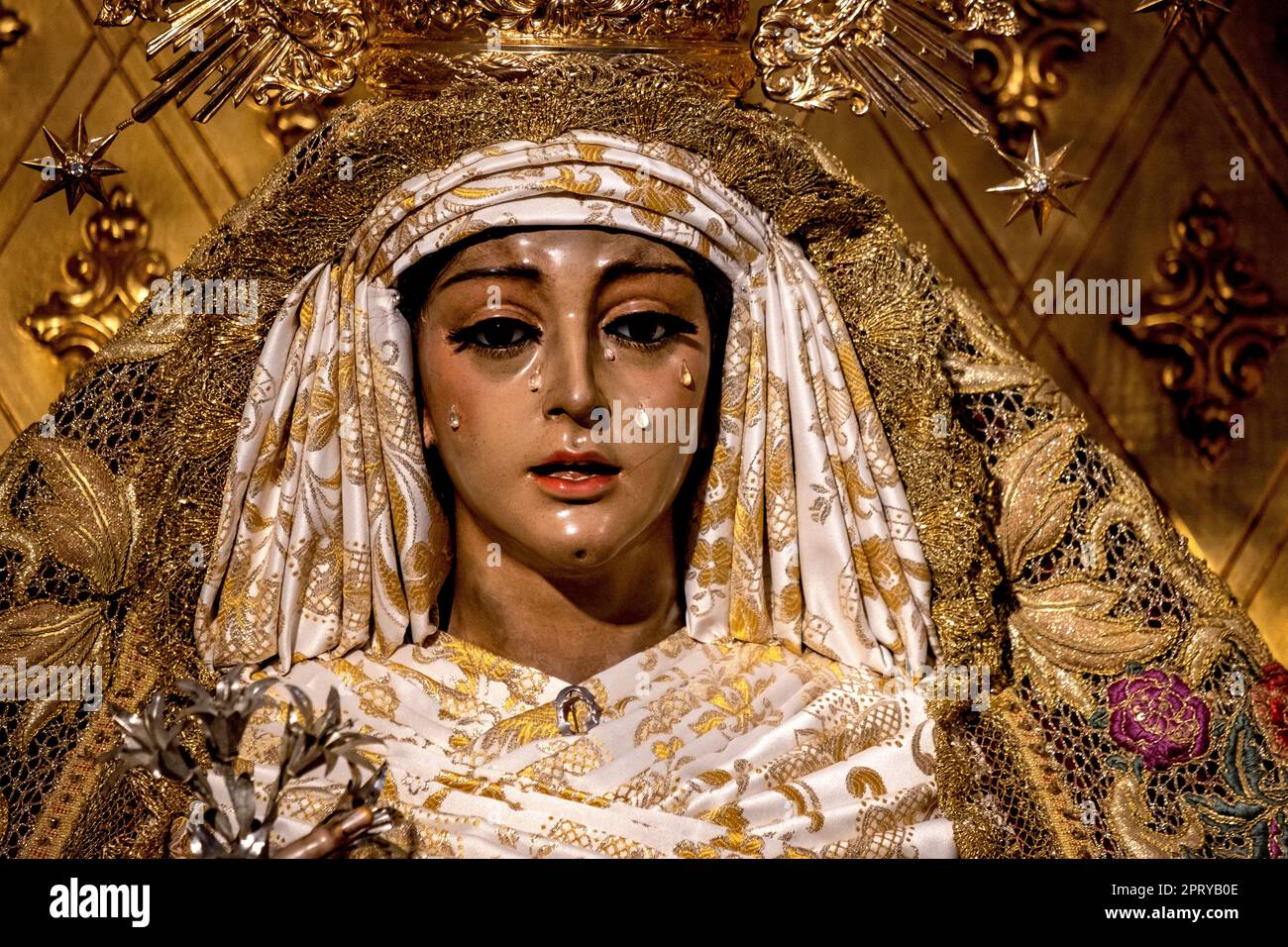Málaga, Spain -- elaborate shrine to the Virgin Mary at the historic Parroquia de los Santos Mártires Ciriaco y Paula Stock Photo