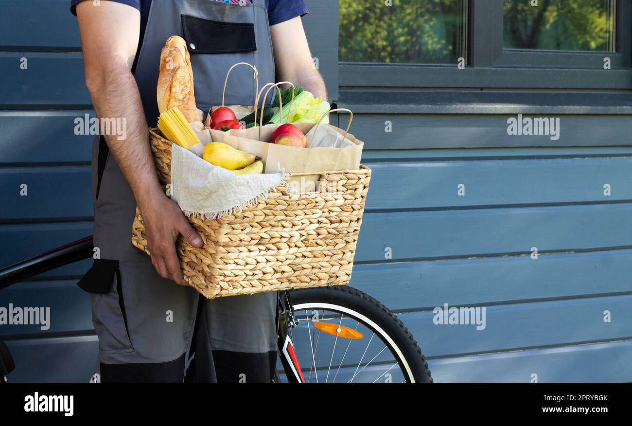 Bread delivery bike hires stock photography and images Alamy