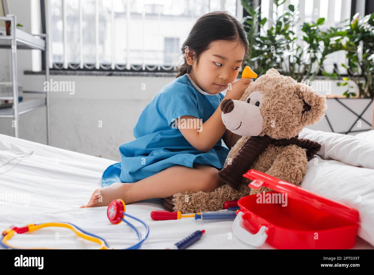 Toy otoscope hi-res stock photography and images - Alamy