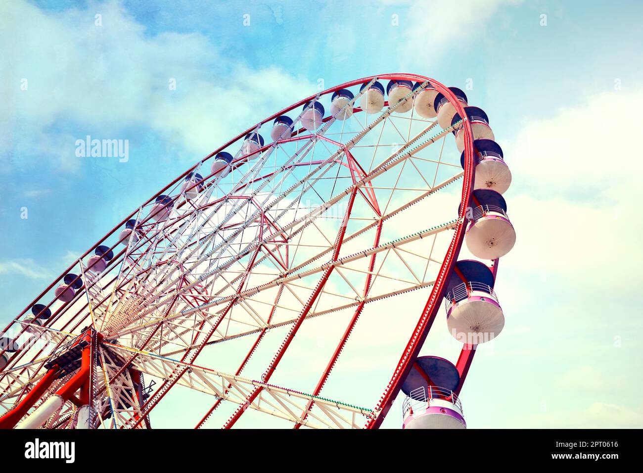 Ferris wheel retro filter hi-res stock photography and images - Alamy