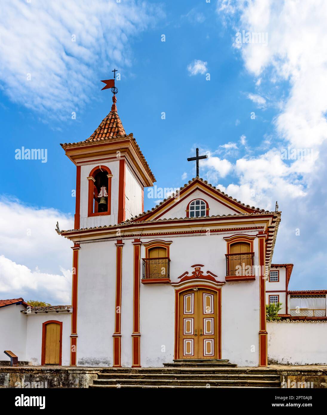 Facade of a simple baroque little church in the historic city of Diamantina in Minas Gerais Stock Photo