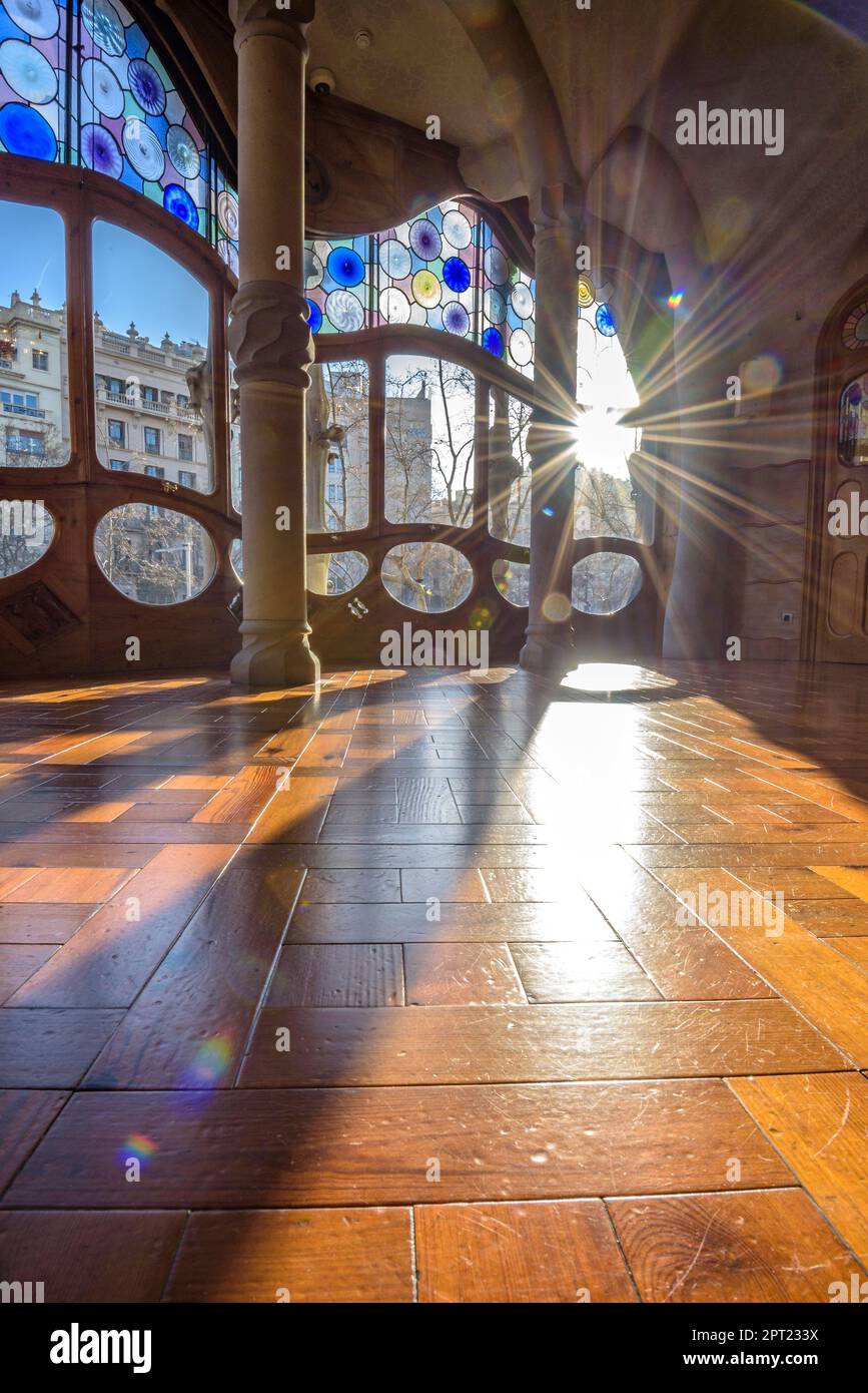 Sunbeam entering the main hall of the noble floor of the Casa Batlló (Barcelona, Catalonia, Spain) ESP: Rayo de Sol entrando en el hall principal Stock Photo