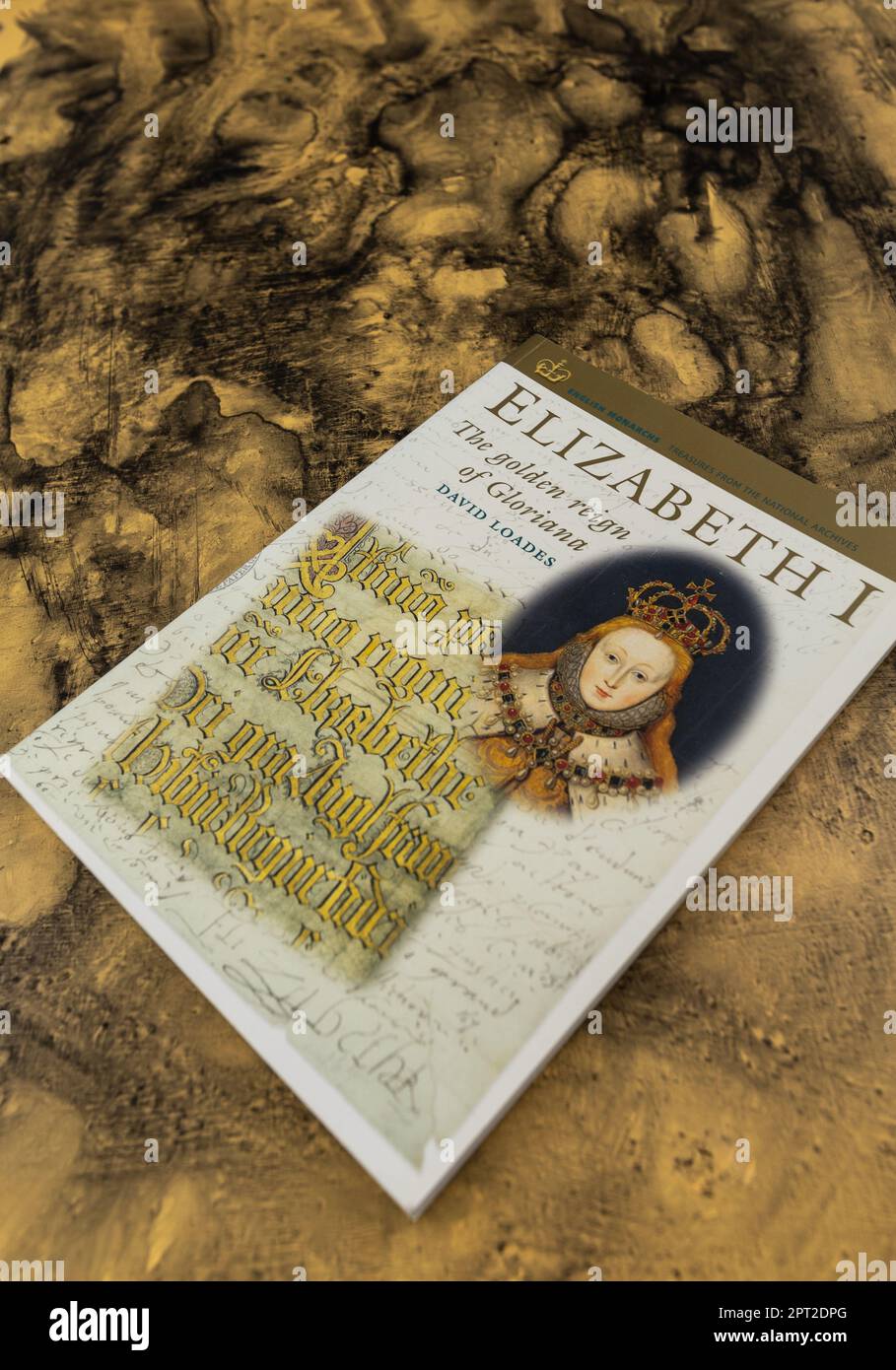 A  major biography by a leading Tudor expert to mark the 400th anniversary of her death in 1603. An illustrated hardback book published in 2003. Stock Photo