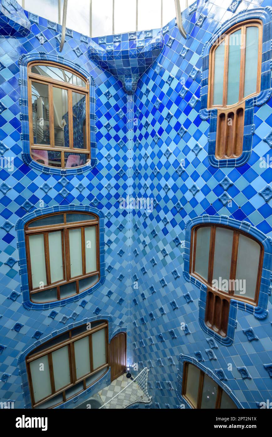 Escala De La Casa Batllo Hi res Stock Photography And Images Alamy escala-de-la-casa-batllo-hi-res-stock-photography-and-images-alamy
