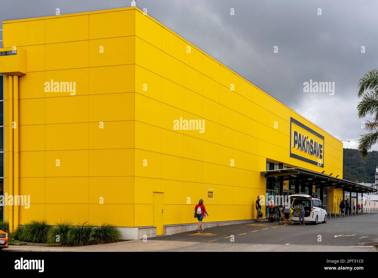 PAK'nSAVE Supermarket, Whangarei, Northland, New Zealand Stock Photo