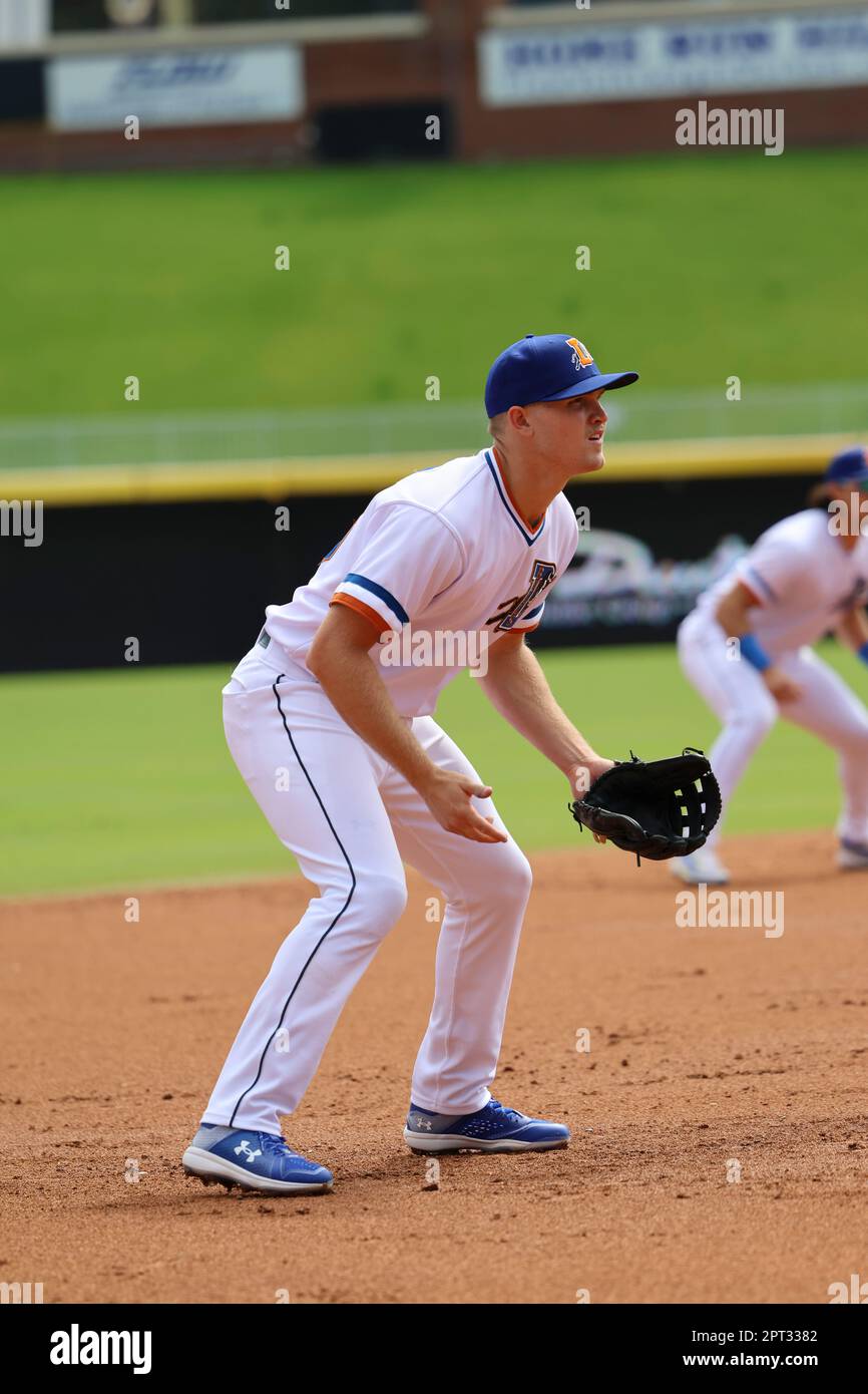 Memphis redbirds hi-res stock photography and images - Alamy