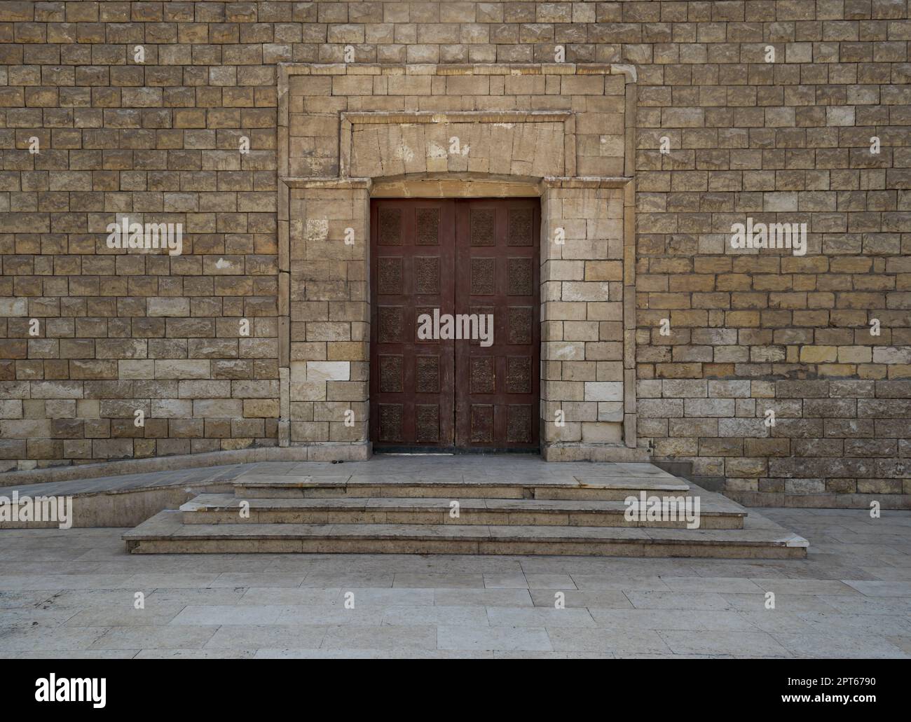 One of the doors leading to AlHakim Mosque (The Enlightened Mosque