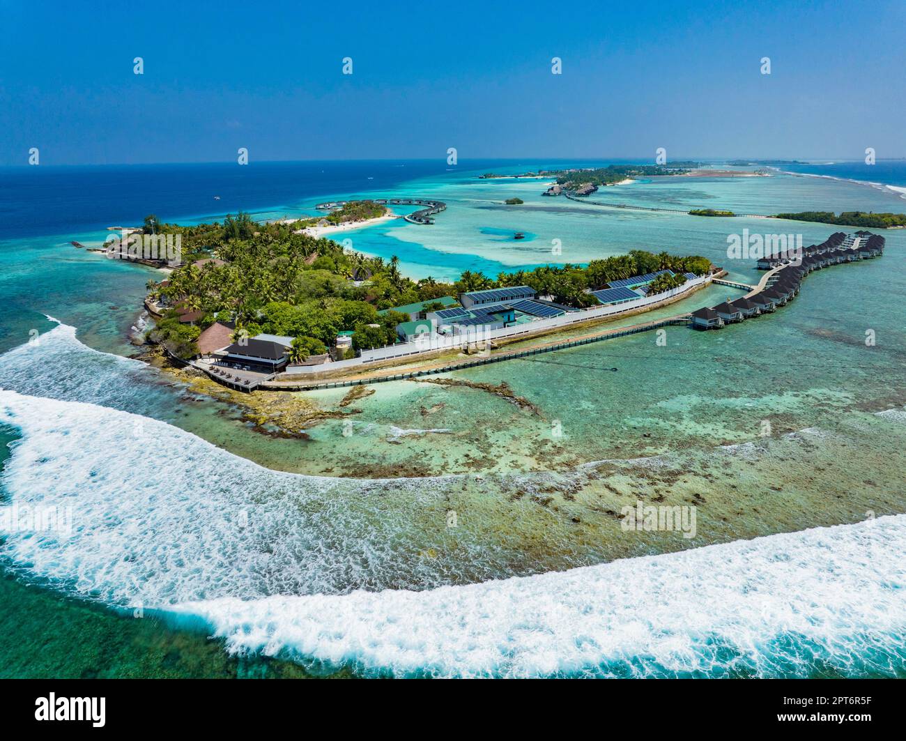 Aerial view, Kanuhuraa, Cinnamon Dhonveli Maldives, with beaches and water  bungalows, North Male Atoll, Indian Ocean, Maldives Stock Photo - Alamy