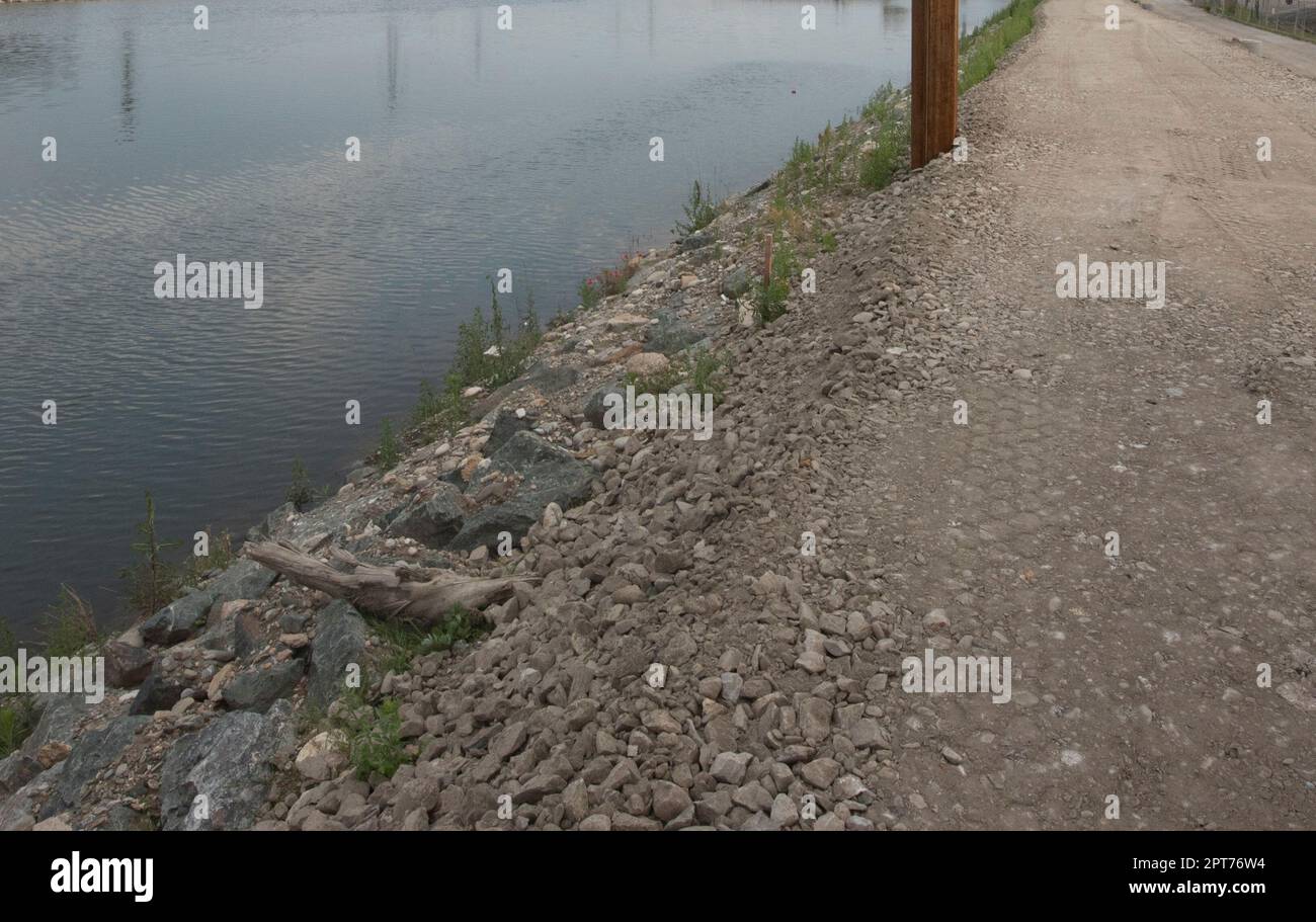 construction aggregate in river regulation, hydraulic engineering and