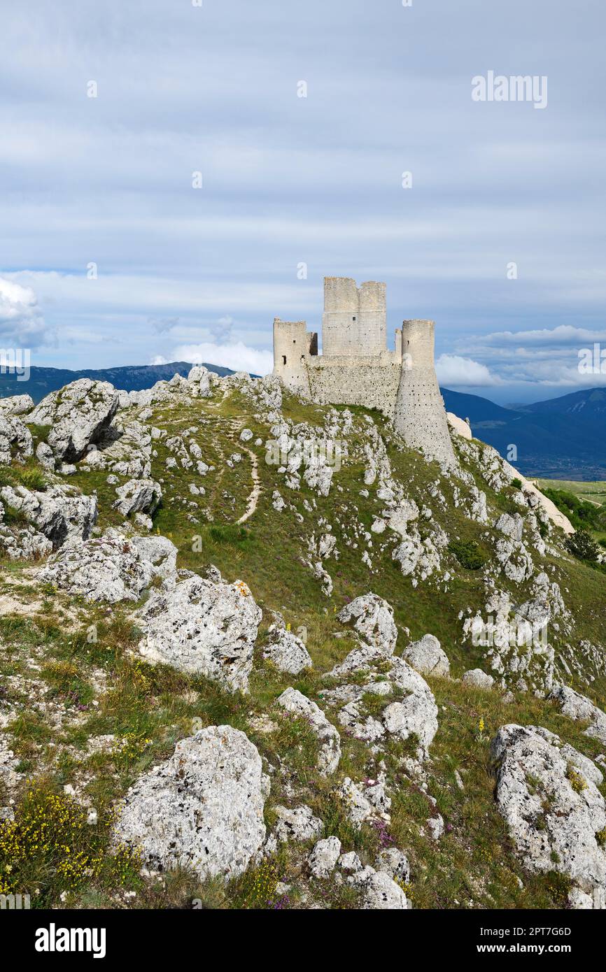 Rocca di Calascio castle ruins, Campo Imperatore, Abruzzo, Italy Stock Photo