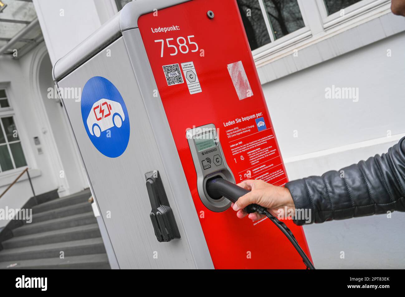 Electric car charging station, Hamburg, Germany Stock Photo Alamy