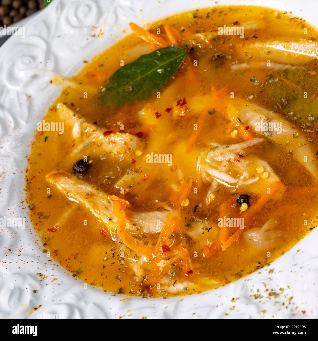Pikante oyster soup mit hühnerfleisch Stock Photo - Alamy