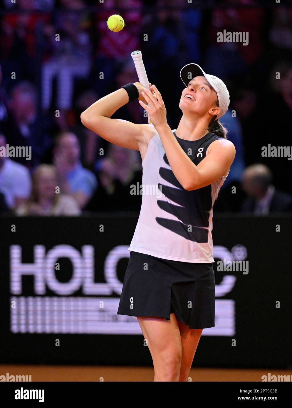 Iga Swiatek (POL) Cheers, gestures, Porsche Tennis Grand Prix, Porsche