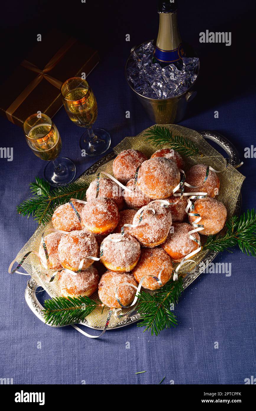 Berlin pfannkuchen hi-res stock photography and images - Alamy
