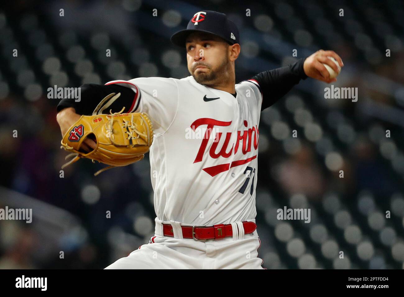 Minnesota Twins relief pitcher Jovani Moran throws to a Kansas City