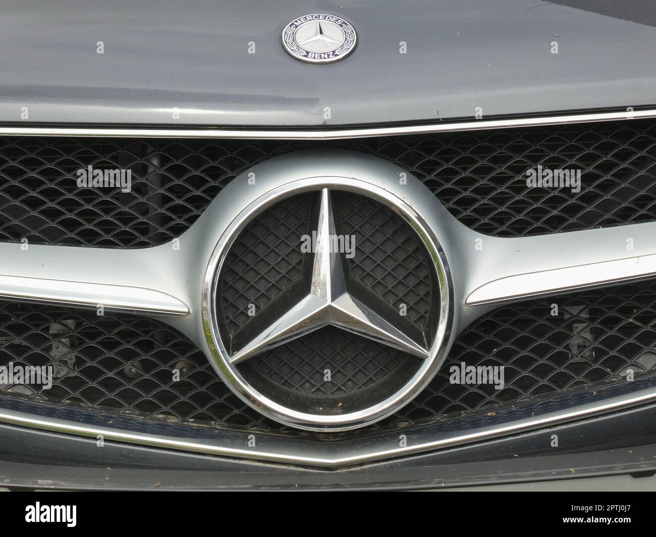 Cologne, Germany. 23rd Apr, 2023. Logo, lettering, emblem of the car  manufacturer Mercedes Benz on the front of a car Credit: Horst  Galuschka/dpa/Alamy Live News Stock Photo - Alamy