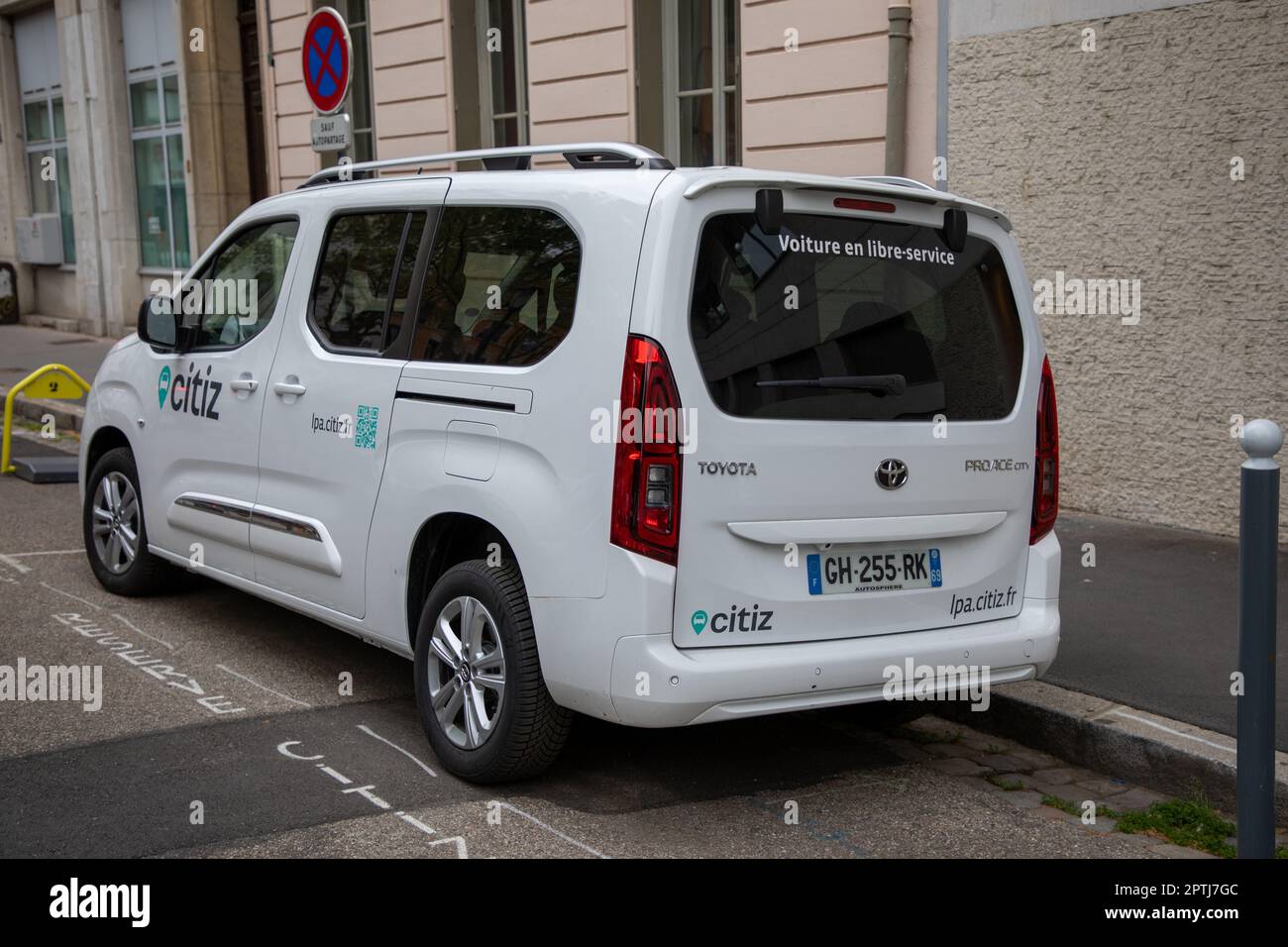 lyon , Aura France 04 24 2023 Citiz text brand and logo sign on