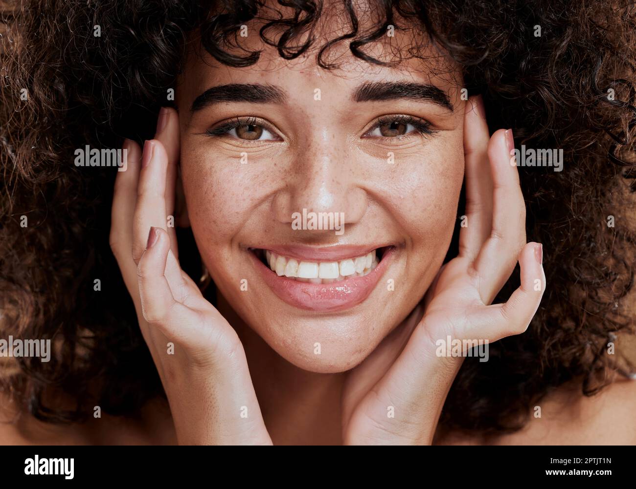 A brazilian woman hi-res stock photography and images - Page 3 - Alamy