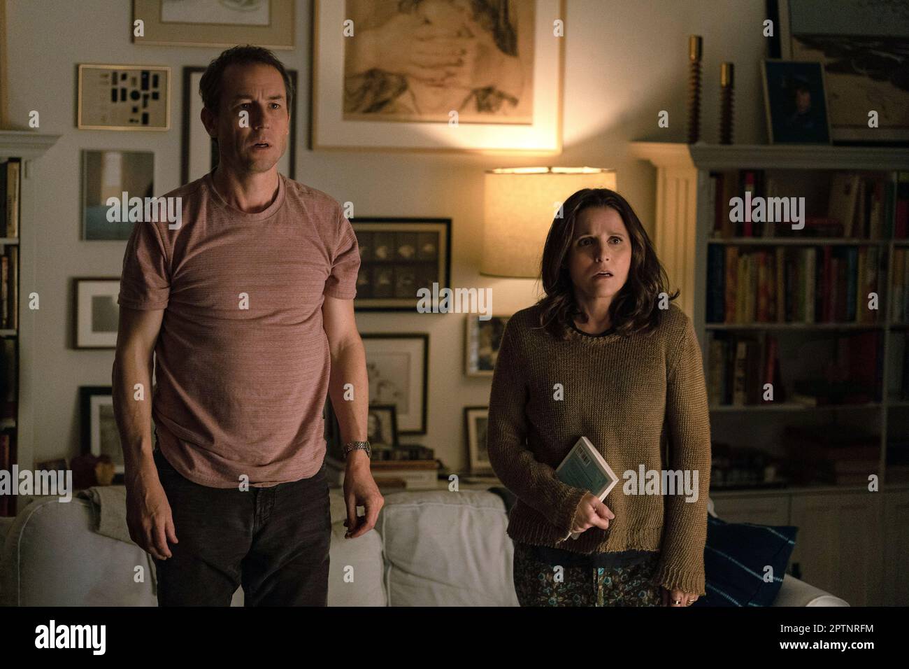 You Hurt My Feelings  Julia Louis-Dreyfus & Tobias Menzies Stock Photo