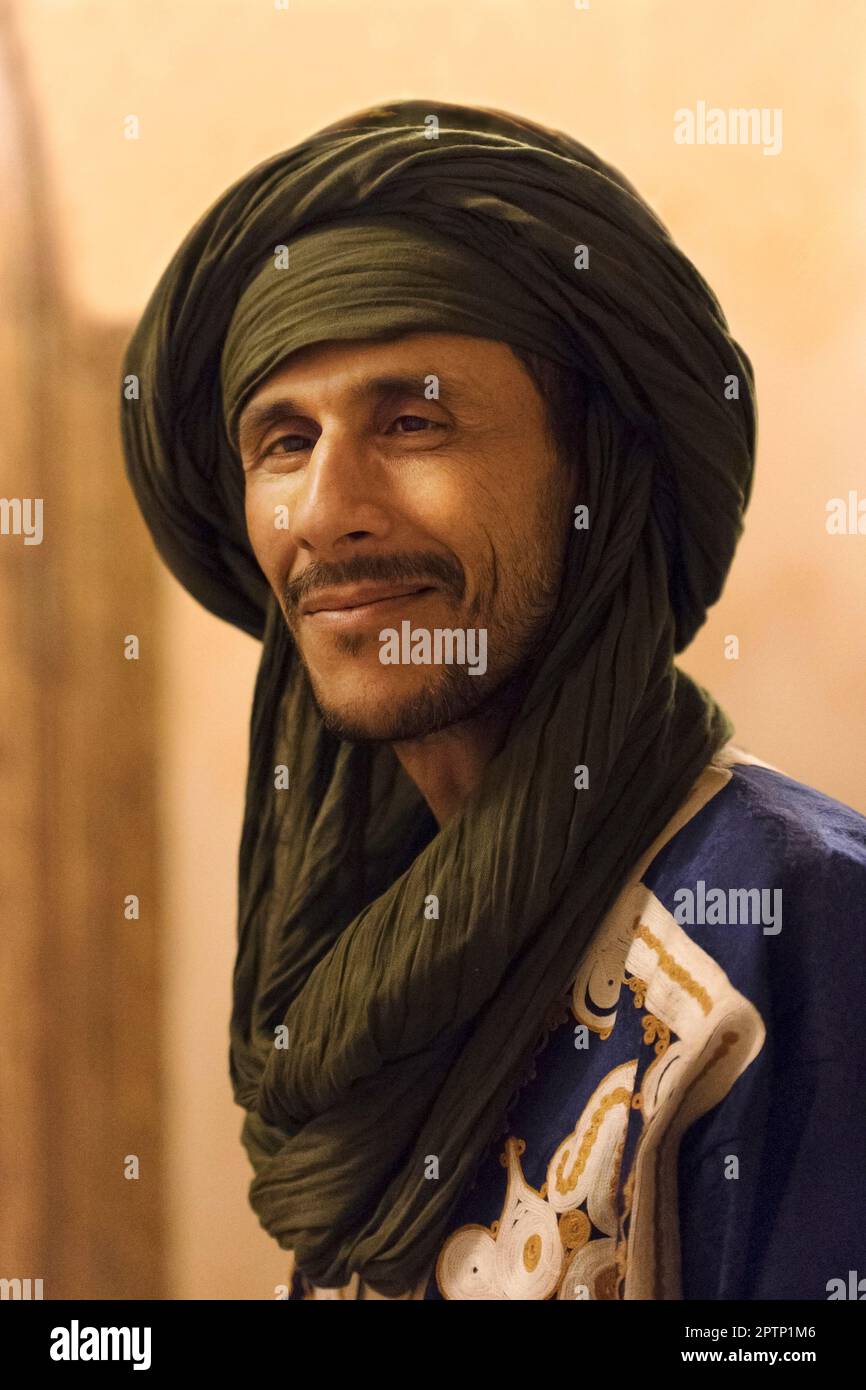 Green turban hi-res stock photography and images - Alamy