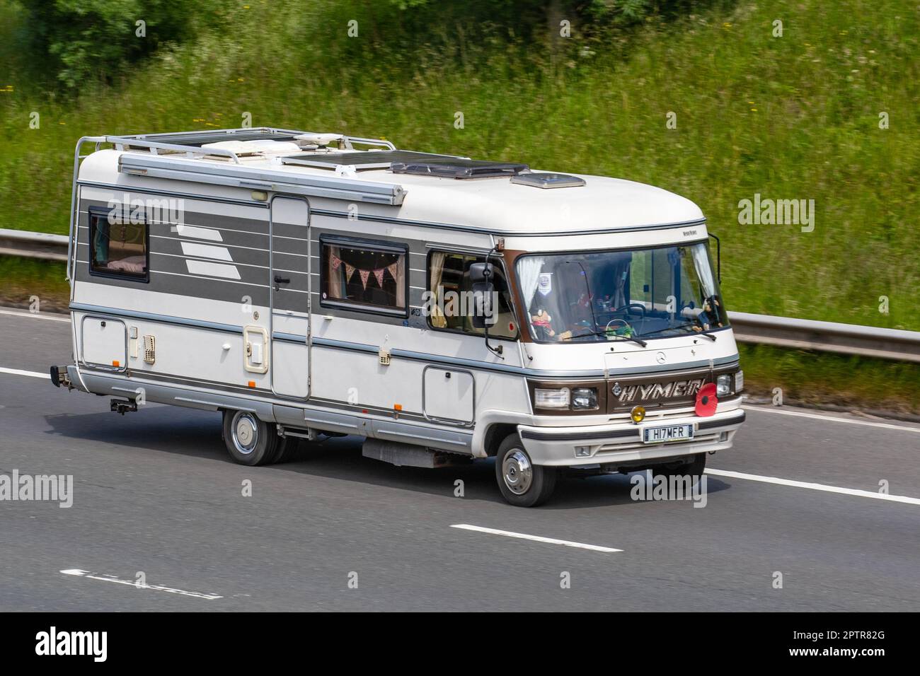 Brotect Pellicola Protettiva In Vetro Per Mercedes-Benz Hymer ML-T 2018 MBUX 10.25'', Anti-impronte, Trasparente (2 Pezzi), Made In Germany