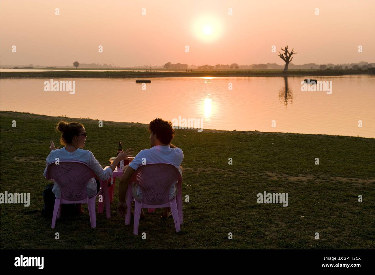 Relax myanmar hi-res stock photography and images - Alamy