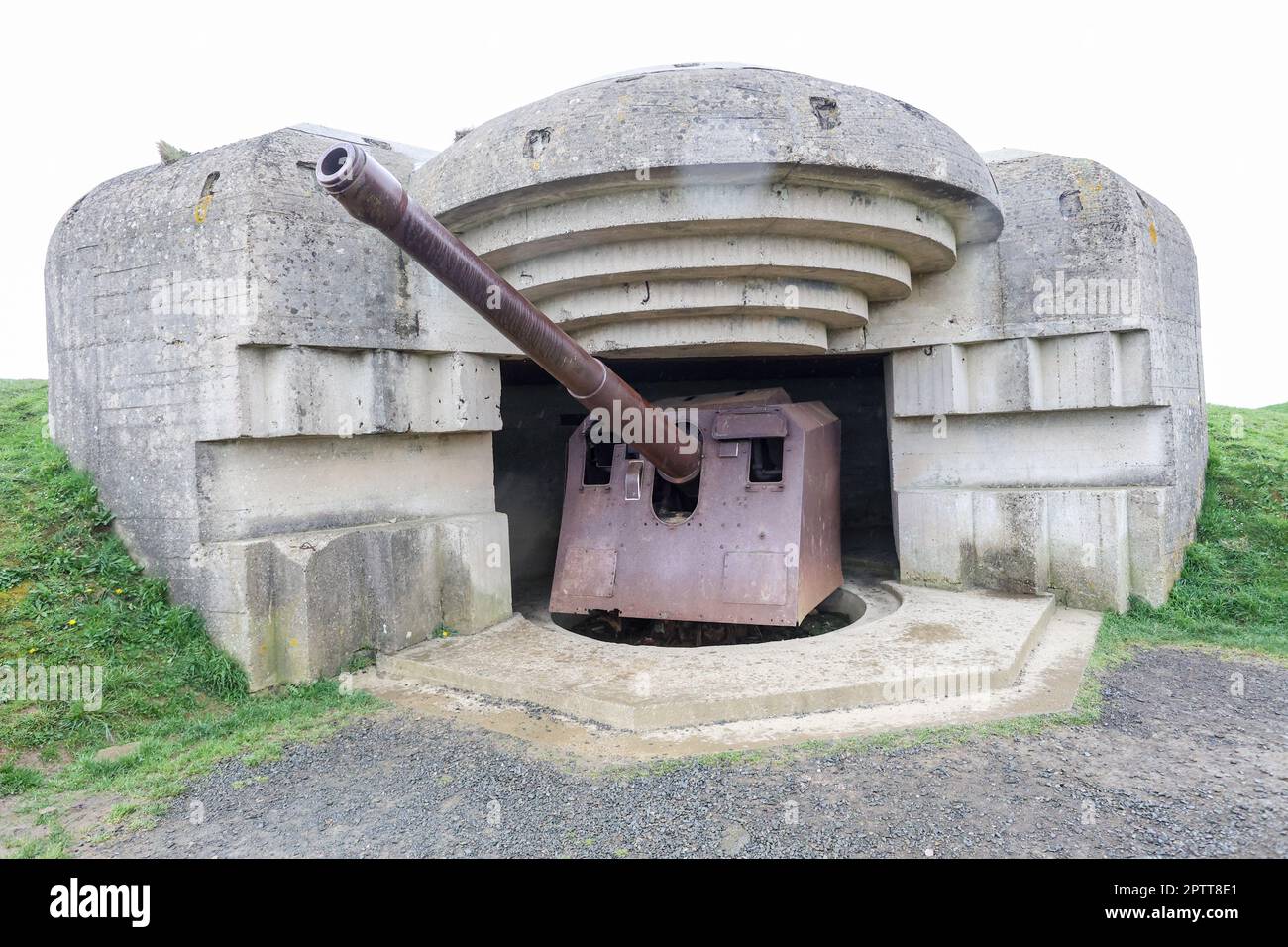 German,gun,gun emplacement,bunker,cannon,Atlantic Wall,defence,defences,battery,WW II,Second World War,beach,at, Longues-sur-Mer,Longues-sur-Mer gun battery,in,Normandy,Normandie,France,French,Europe,European, Stock Photo