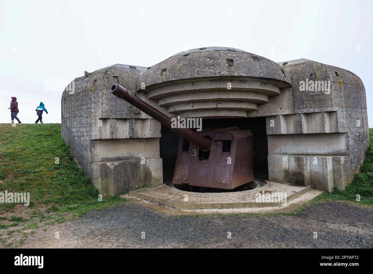 German,gun,gun emplacement,bunker,cannon,Atlantic Wall,defence,defences,battery,WW II,Second World War,beach,at ,Longues-sur-Mer,in,Normandy,Normandie,France,French,Europe,European, Stock Photo