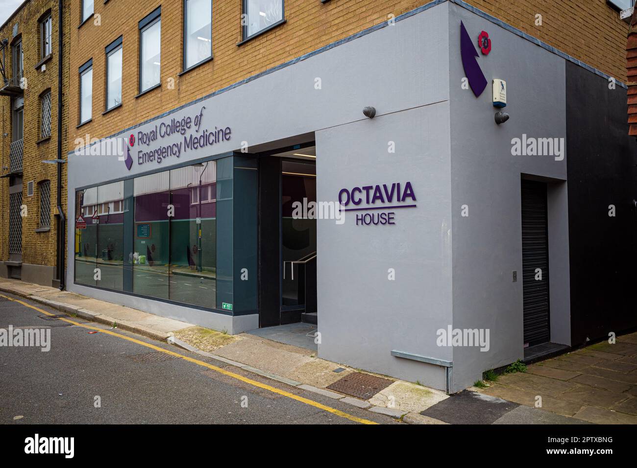 RCEM Royal College of Emergency Medicine HQ at Octavia House, 54 Ayres St, London. RCEM Headquarters London. Incorporated by royal charter in 2008 Stock Photo